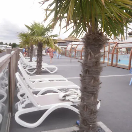 Holiday Rue Du Petit Beauregard بيت للعطل