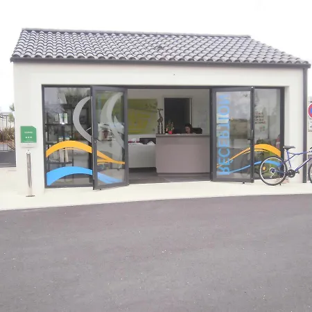 Holiday Rue Du Petit Beauregard بيت للعطل