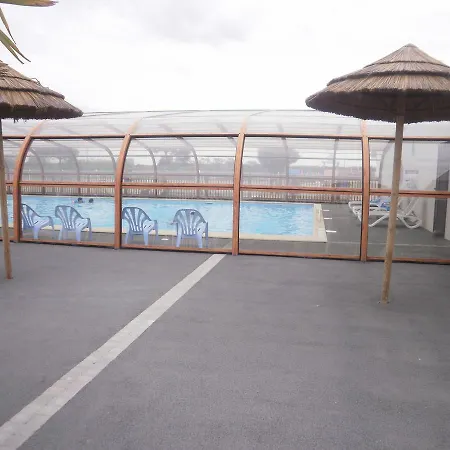 Holiday Rue Du Petit Beauregard بيت للعطل